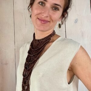 Collar de Madera con Caída